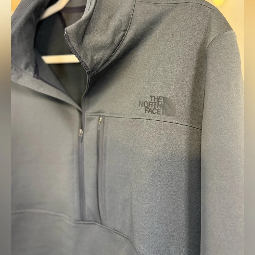 The North Face details product